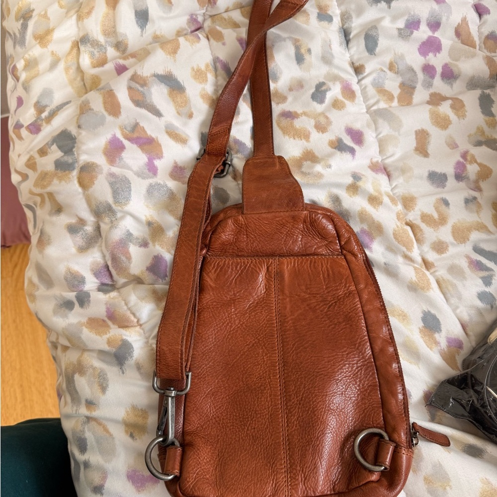 Brown Leather Woven Sling Bag - Picture 2 of 5
